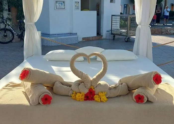 La Casa Di Chloe Sheik Domina Coral Bay 4*